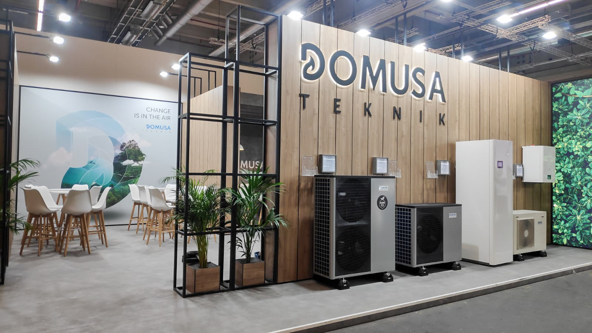 Domusa Teknik presenta sus novedades en aerotermia a alta temperatura en la feria ISH de Frankfurt